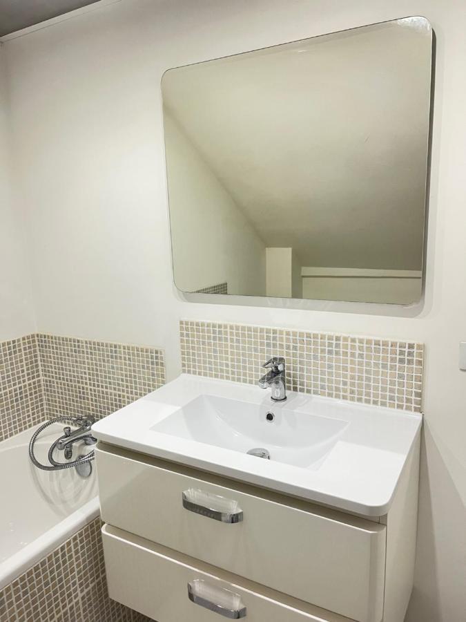 Ecu : Superbe Appartement Avec Exterieur Reims Ngoại thất bức ảnh